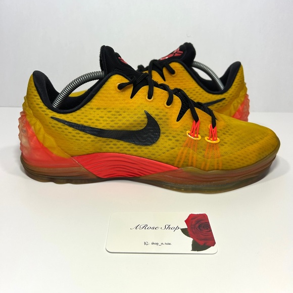 Nike Zoom Kobe Venomenon 'University Gold' (749884 706) Shoes
